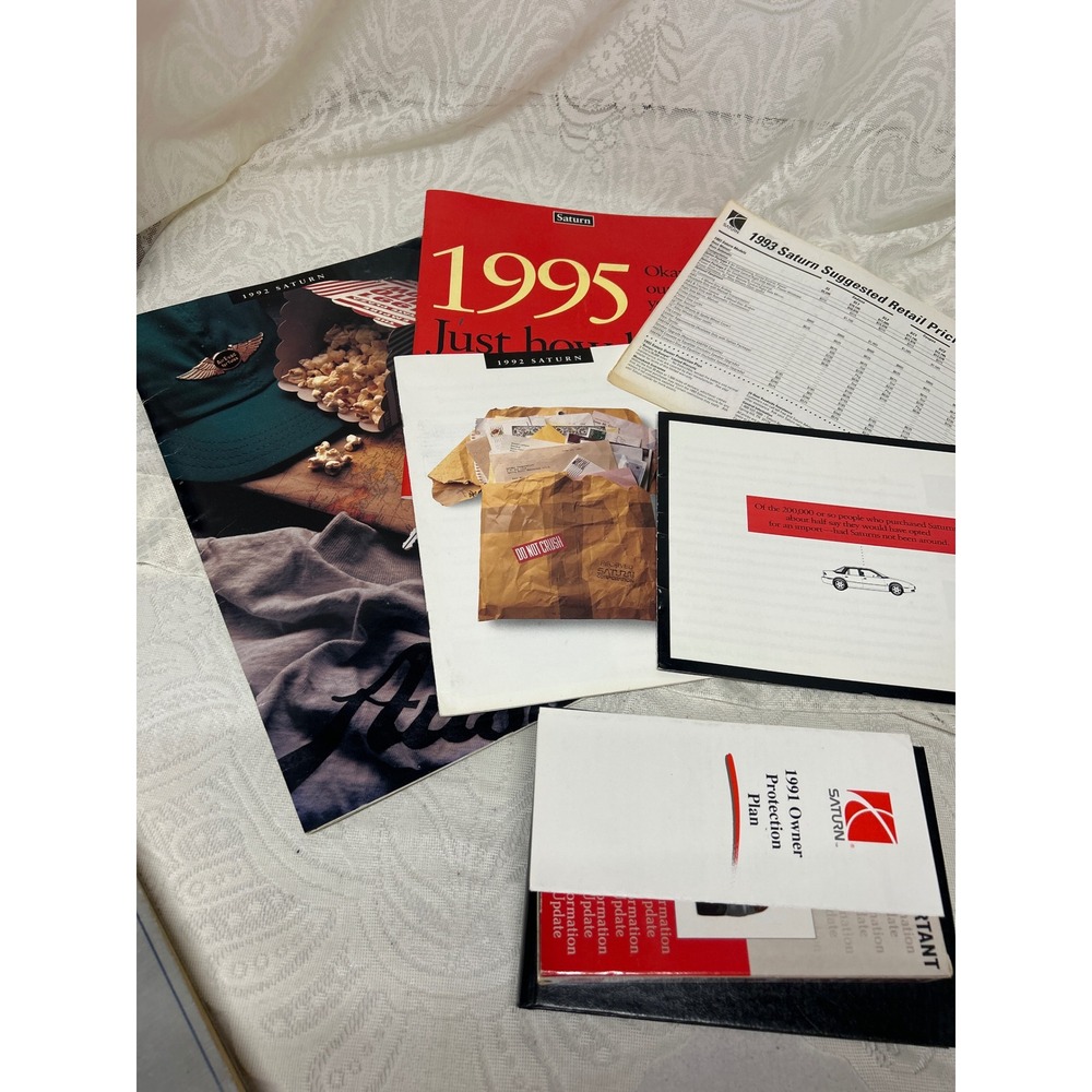 Vintage 1991-1996 Saturn Owners Manual Brochures Price List and VHS Tape Lot - Picture 3 of 7